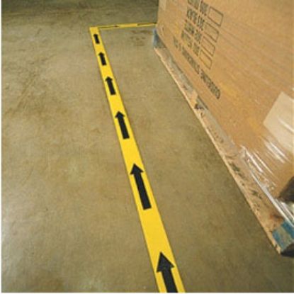 Imagem de FITA INDICATIVA DE DIRECAO AMARELA C/ SETAS PRETAS  5 CM X 16,5M