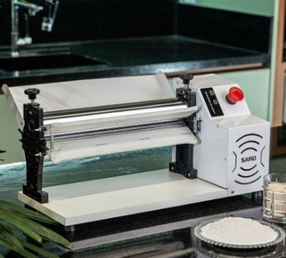 Imagem de CILINDRO ELETRICO ANTIADERENTE 400MM X 57MM 1/3CV 50/60 HZ P/ BISCUIT PASTA AMERICANA